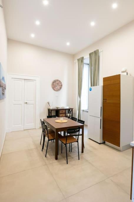 Maison Julie By Dimorra Apartment Naples